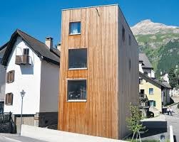Abbildung: Altes Haus mit neuer Technik renoviert