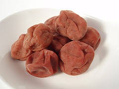 Abbildung: fermentierte Umeboshi